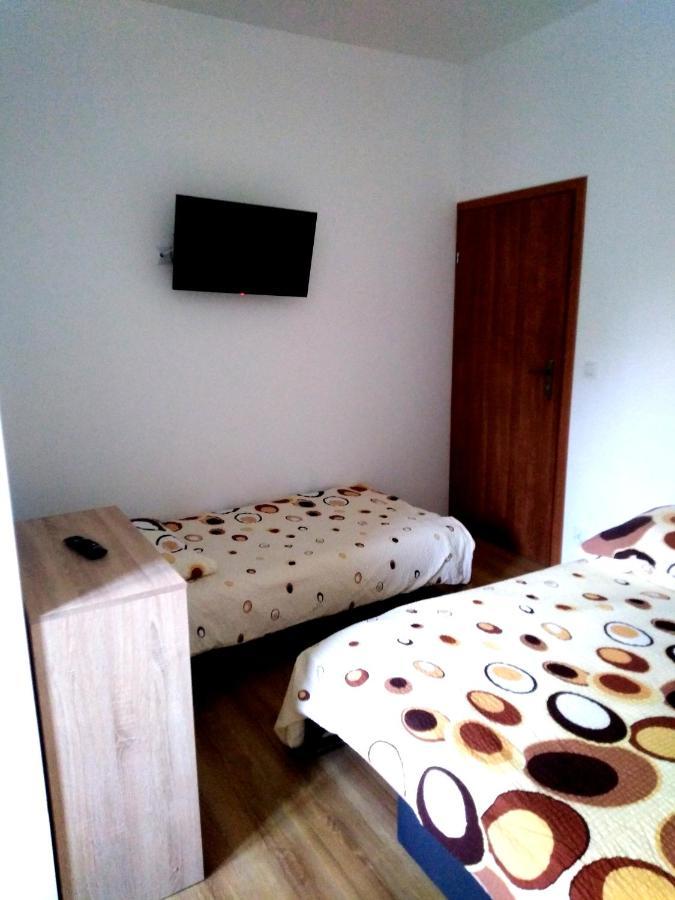 Piernikowy Dworek Lubicz Exterior foto
