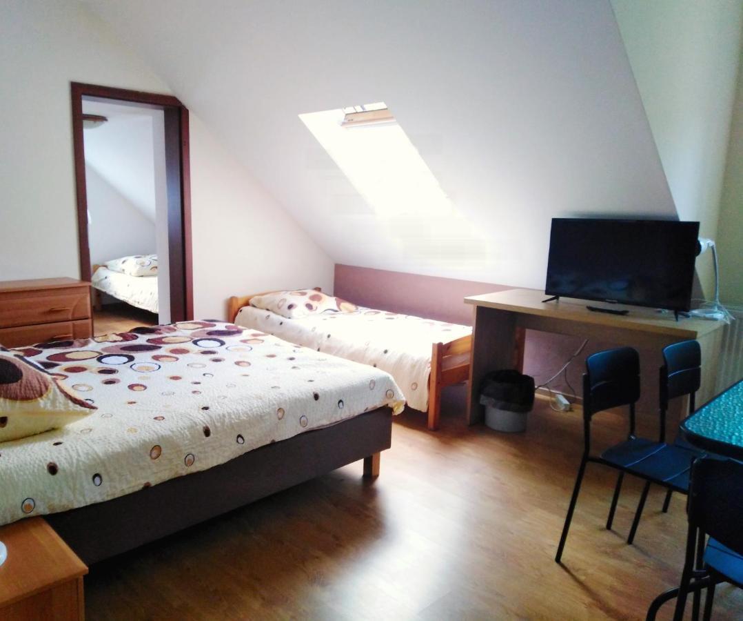 Piernikowy Dworek Lubicz Exterior foto